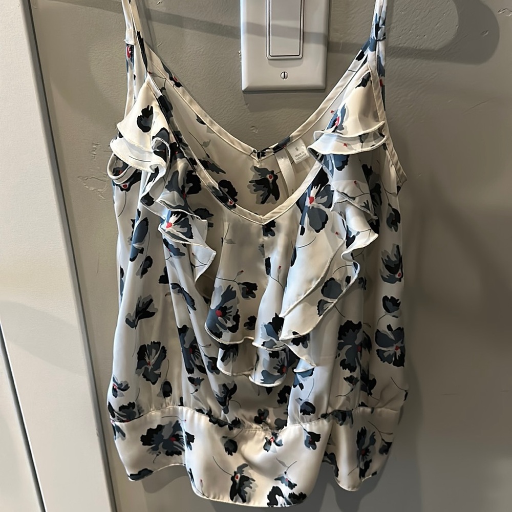 USED. In excellent condition. No stains or flaws!